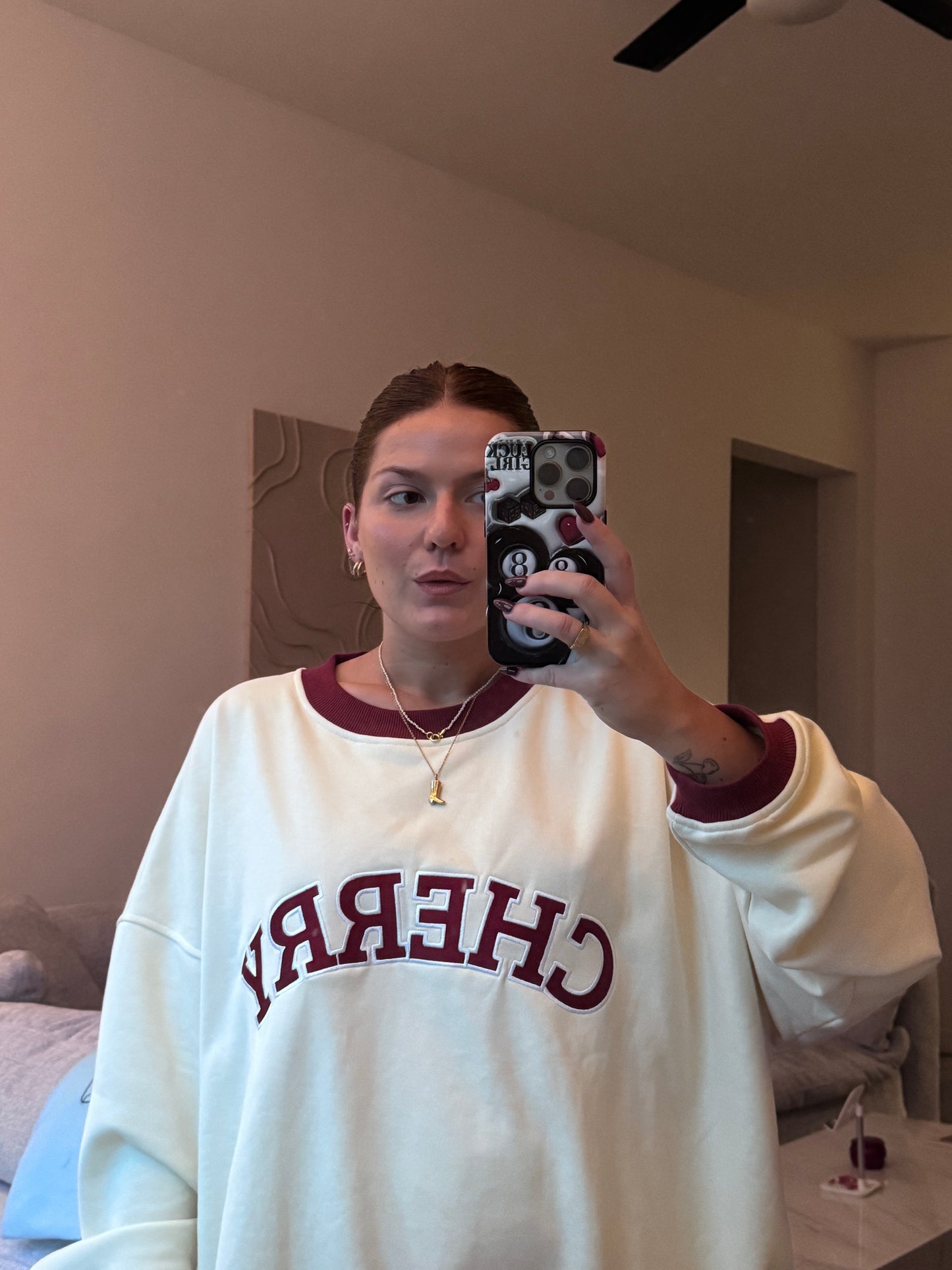 Cherry Crewneck - Cherryline